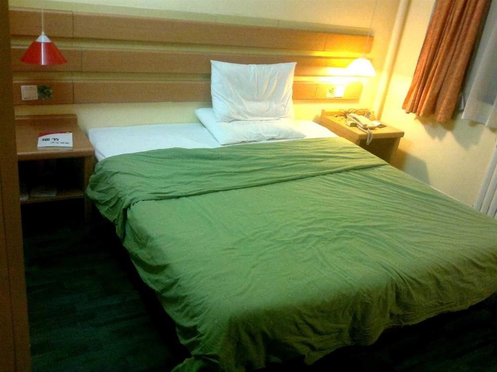 Home Inn Changchun Dajing Road Ouya Outlets Esterno foto